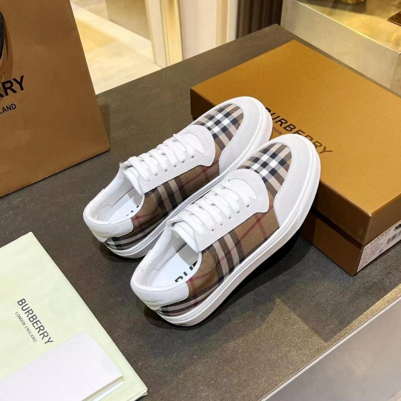 Burberry Low Shoes